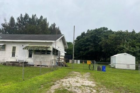 House in West Palm Beach, Florida 2 bedrooms, 92.9 sq.m. № 2391797 - photo 4