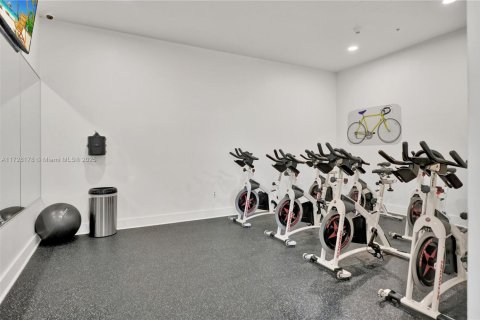 Condo in Miami, Florida  № 1860560 - photo 16