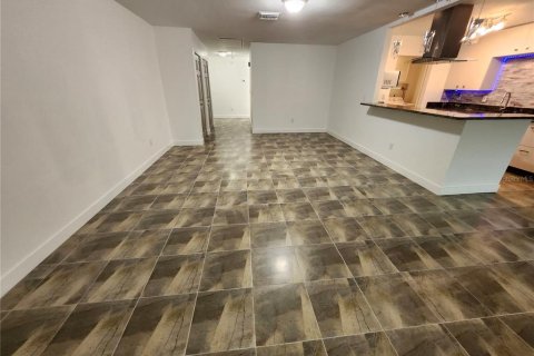 Villa ou maison à vendre à Largo, Floride: 2 chambres, 103.12 m2 № 2107191 - photo 7