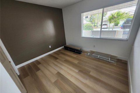 Villa ou maison à vendre à Largo, Floride: 2 chambres, 103.12 m2 № 2107191 - photo 21