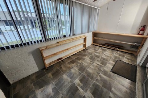 Villa ou maison à vendre à Largo, Floride: 2 chambres, 103.12 m2 № 2107191 - photo 14
