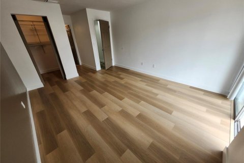 Villa ou maison à vendre à Largo, Floride: 2 chambres, 103.12 m2 № 2107191 - photo 15