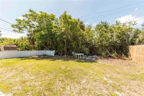 House in New Port Richey, Florida 2 bedrooms, 69.12 sq.m. № 2098975 - photo 17