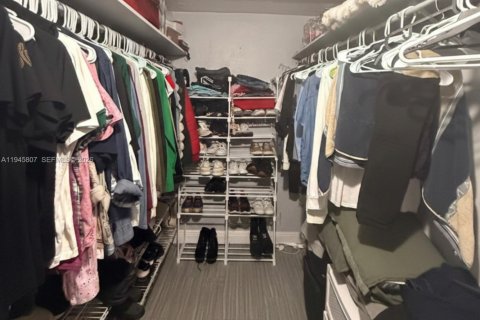 Снять в аренду виллу или дом в Хайалиа Гарденс, Флорида 2 спальни, 221.29м2, № 2005679 - фото 6