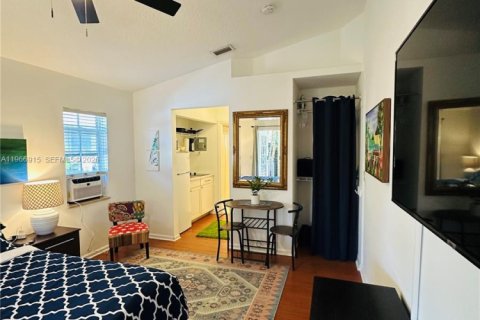 Immobilier commercial à louer à West Palm Beach, Floride: 1 chambre, 170.48 m2 № 2028775 - photo 7