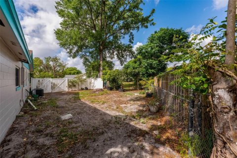 House in Longwood, Florida 4 bedrooms, 142.42 sq.m. № 1618110 - photo 16