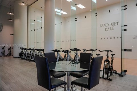 Купить кондоминиум в Санни-Айлс-Бич, Флорида 3 спальни, 163.51м2, № 2003543 - фото 26