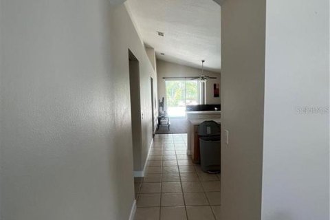 Villa ou maison à louer à Davenport, Floride: 4 chambres, 189.99 m2 № 2408635 - photo 8