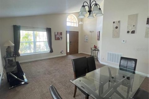 Villa ou maison à louer à Davenport, Floride: 4 chambres, 189.99 m2 № 2408635 - photo 7