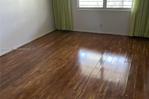 Condominio en venta en Deerfield Beach, Florida, 2 dormitorios, 79.9 m2 № 1669120 - foto 14
