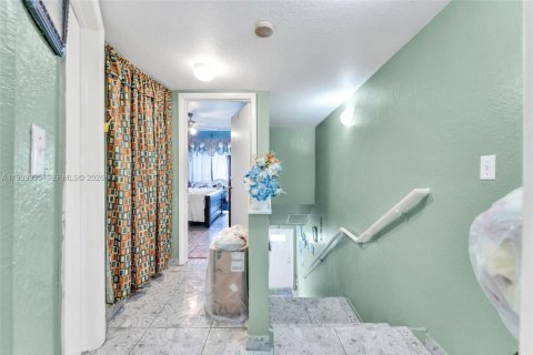 Townhouse in Miami, Florida 2 bedrooms, 86.4 sq.m. № 2082174 - photo 27