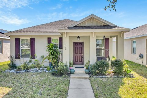 House in Kissimmee, Florida 3 bedrooms, 143.26 sq.m. № 1533441 - photo 1