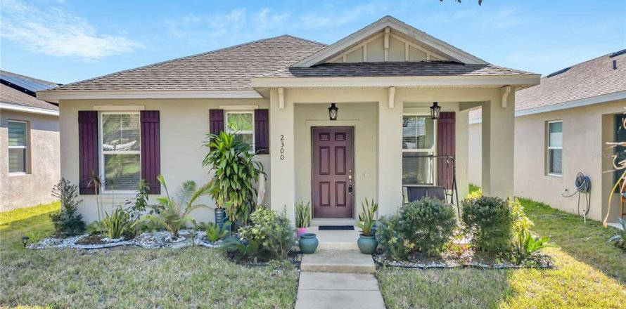 House in Kissimmee, Florida 3 bedrooms, 143.26 sq.m. № 1533441