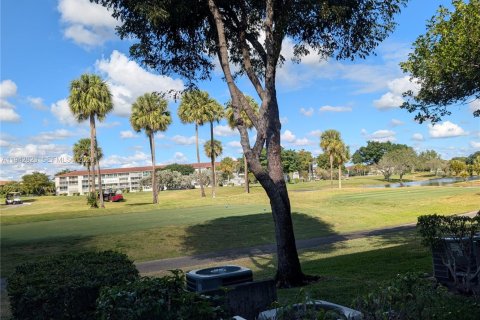 Copropriété à louer à Pembroke Pines, Floride: 1 chambre, 75.34 m2 № 1999274 - photo 15