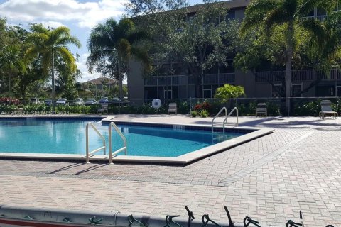 Copropriété à louer à Pembroke Pines, Floride: 1 chambre, 75.34 m2 № 1999274 - photo 13