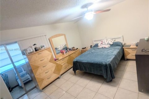 Copropriété à louer à Pembroke Pines, Floride: 1 chambre, 75.34 m2 № 1999274 - photo 10