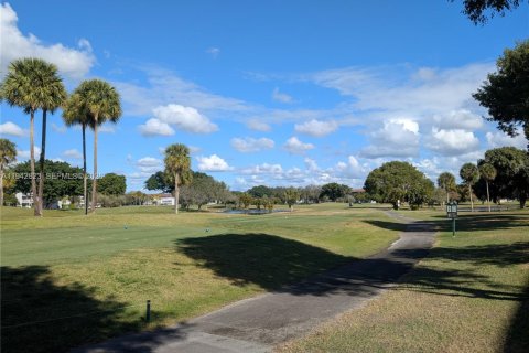 Copropriété à louer à Pembroke Pines, Floride: 1 chambre, 75.34 m2 № 1999274 - photo 16