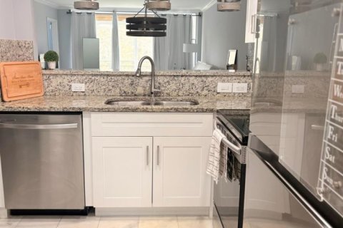 Copropriété à vendre à Pompano Beach, Floride: 2 chambres, 98.85 m2 № 2146525 - photo 7