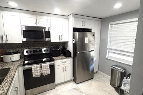 Copropriété à vendre à Pompano Beach, Floride: 2 chambres, 98.85 m2 № 2146525 - photo 3