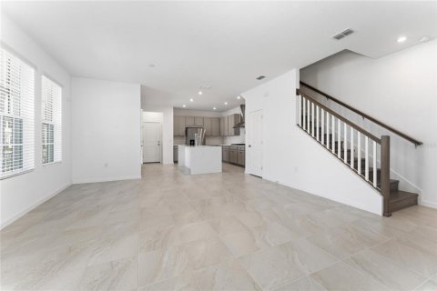 Townhouse in Kissimmee, Florida 3 bedrooms, 171.22 sq.m. № 2108100 - photo 5