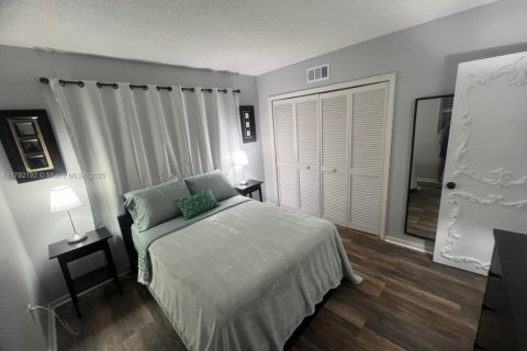 Condo in Boca Raton, Florida, 2 bedrooms  № 1863722 - photo 12