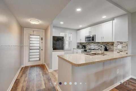 Condo in Boca Raton, Florida, 2 bedrooms  № 1863722 - photo 5