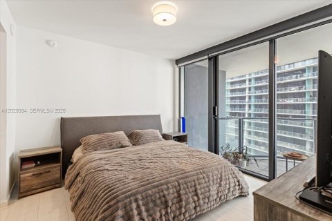 Condominio en venta en Miami, Florida, 1 dormitorio, 77.02 m2 № 2145743 - foto 7