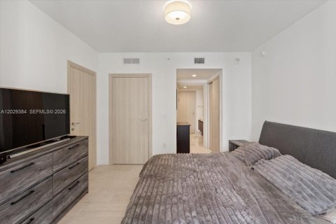 Condominio en venta en Miami, Florida, 1 dormitorio, 77.02 m2 № 2145743 - foto 10