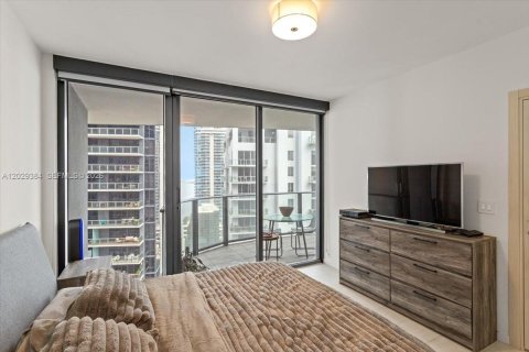 Condominio en venta en Miami, Florida, 1 dormitorio, 77.02 m2 № 2145743 - foto 9