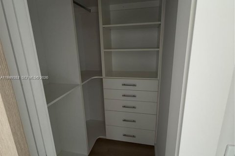 Casa en alquiler en Miami Shores, Florida, 3 dormitorios, 157.93 m2 № 2008521 - foto 27