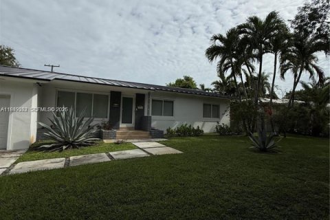 Casa en alquiler en Miami Shores, Florida, 3 dormitorios, 157.93 m2 № 2008521 - foto 2