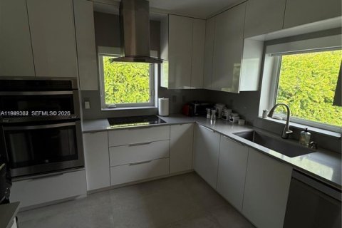 Casa en alquiler en Miami Shores, Florida, 3 dormitorios, 157.93 m2 № 2008521 - foto 13