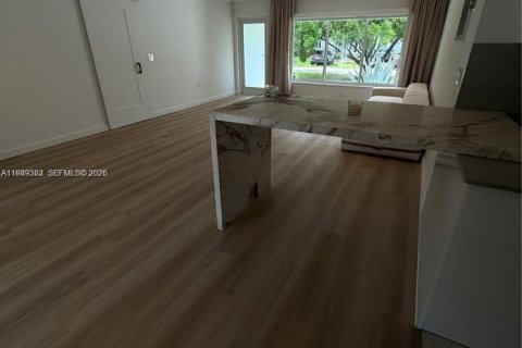 Casa en alquiler en Miami Shores, Florida, 3 dormitorios, 157.93 m2 № 2008521 - foto 21