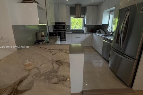 Casa en alquiler en Miami Shores, Florida, 3 dormitorios, 157.93 m2 № 2008521 - foto 14