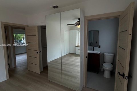 Casa en alquiler en Miami Shores, Florida, 3 dormitorios, 157.93 m2 № 2008521 - foto 28