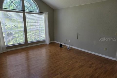 Condo in Casselberry, Florida, 2 bedrooms  № 1854145 - photo 4