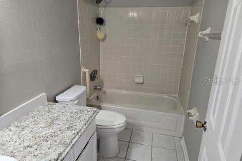 Condo in Casselberry, Florida, 2 bedrooms  № 1854145 - photo 9
