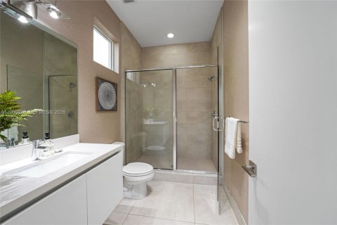 Casa en venta en Doral, Florida, 6 dormitorios, 382.66 m2 № 2246437 - foto 20