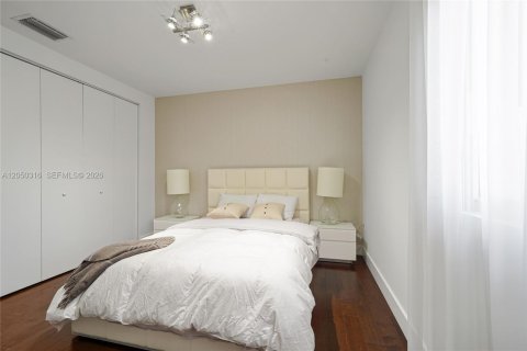 Casa en venta en Doral, Florida, 6 dormitorios, 382.66 m2 № 2246437 - foto 23