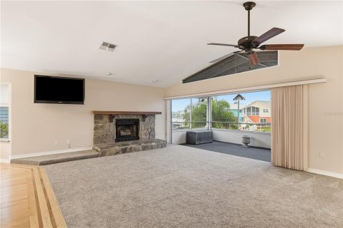 Villa ou maison à louer à New Port Richey, Floride: 5 chambres, 195.84 m2 № 2410438 - photo 10