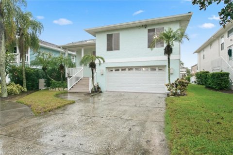 Villa ou maison à louer à New Port Richey, Floride: 5 chambres, 195.84 m2 № 2410438 - photo 2