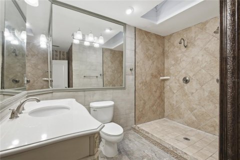 Villa ou maison à louer à New Port Richey, Floride: 5 chambres, 195.84 m2 № 2410438 - photo 30