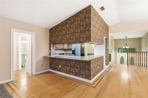 Villa ou maison à louer à New Port Richey, Floride: 5 chambres, 195.84 m2 № 2410438 - photo 13