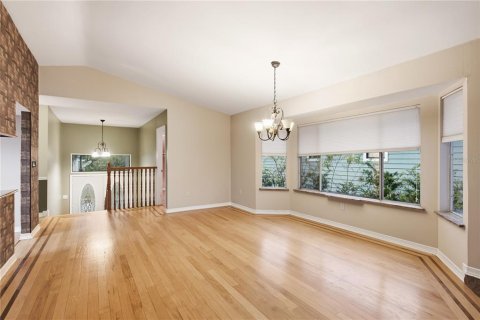 Villa ou maison à louer à New Port Richey, Floride: 5 chambres, 195.84 m2 № 2410438 - photo 14