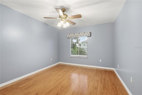 Villa ou maison à louer à New Port Richey, Floride: 5 chambres, 195.84 m2 № 2410438 - photo 28