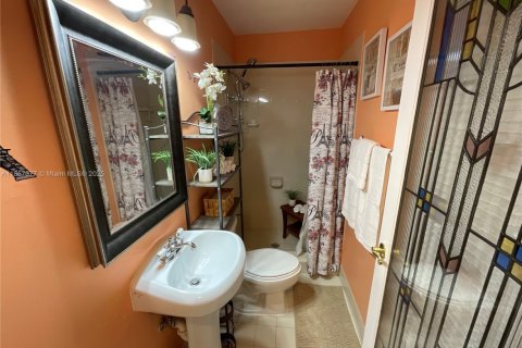 Townhouse in Homestead, Florida 3 bedrooms, 122.72 sq.m. № 1883866 - photo 11
