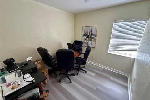 Propiedad comercial en alquiler en Clearwater, Florida, 463.58 m2 № 1915540 - foto 16