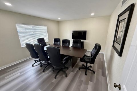 Propiedad comercial en alquiler en Clearwater, Florida, 463.58 m2 № 1915540 - foto 11