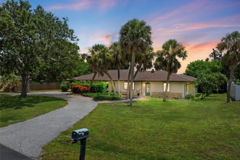 House in Venice, Florida 3 bedrooms, 168.06 sq.m. № 1835322 - photo 1