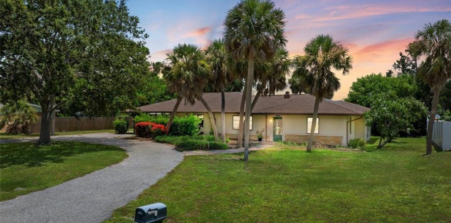 House in Venice, Florida 3 bedrooms, 168.06 sq.m. № 1835322